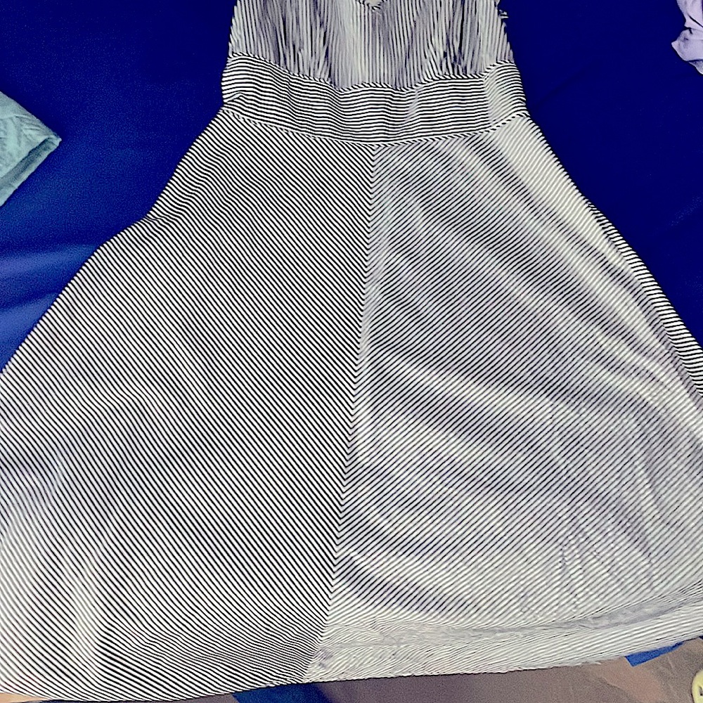 JONES NEW YORK STRIPED DRESS - Picture 14 of 15